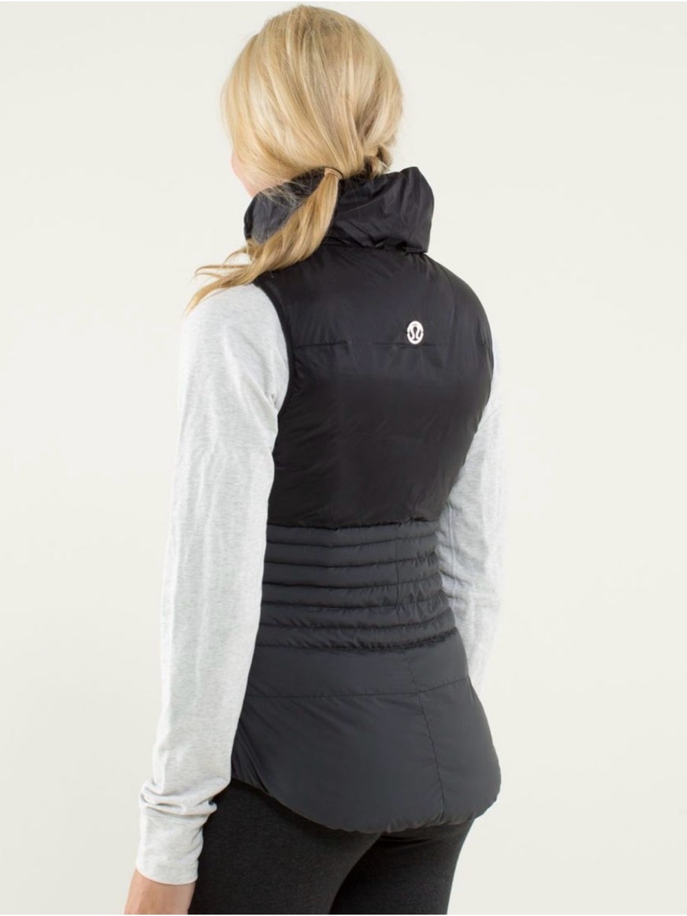 Lululemon Fluffin Awesome Vest Women's Medium Black Trending Puffer